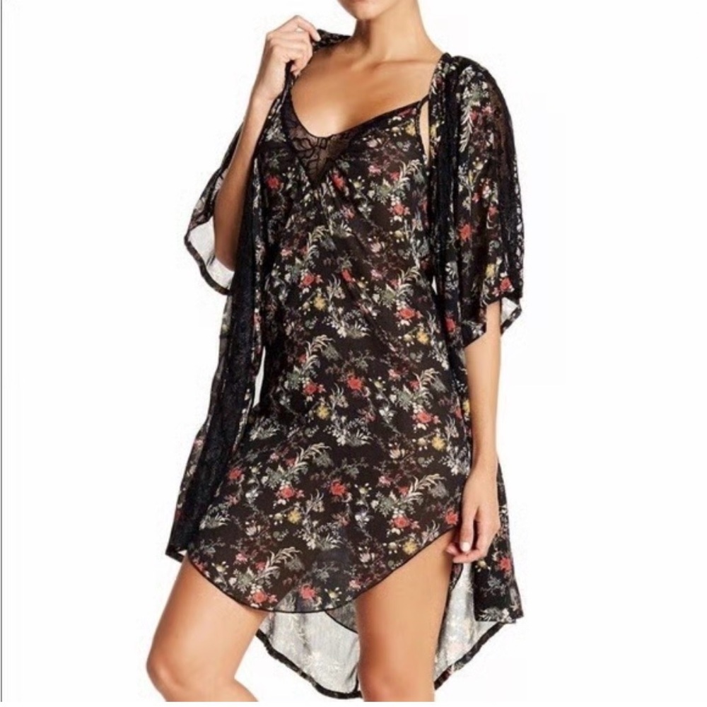 Sam Edelman Black Chiffon Lace Floral Print Robe Kimono Bohemian Size M